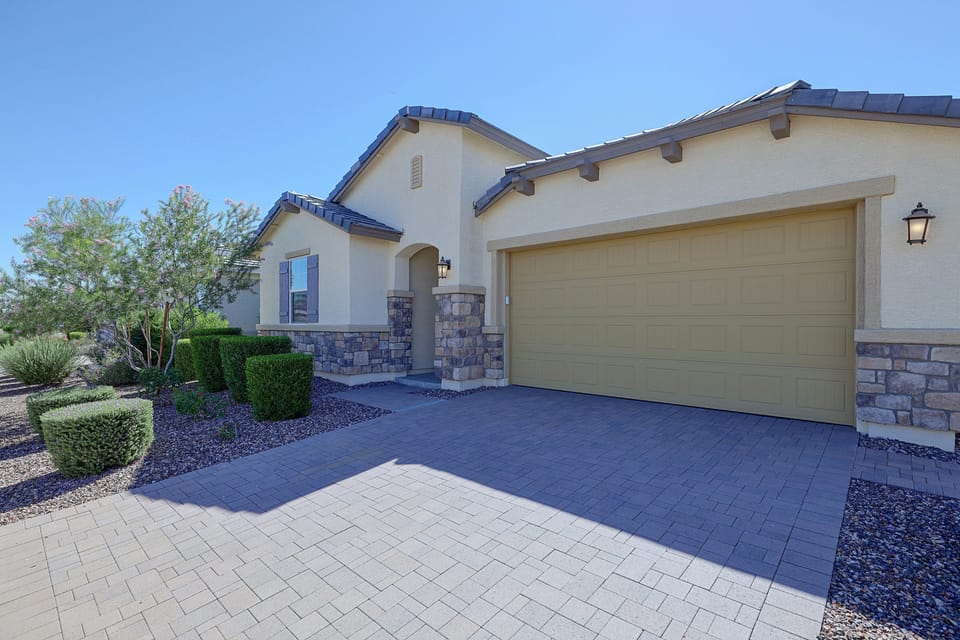 Pool & Hot Tub Access! Goodyear Extended Escape House in Goodyear