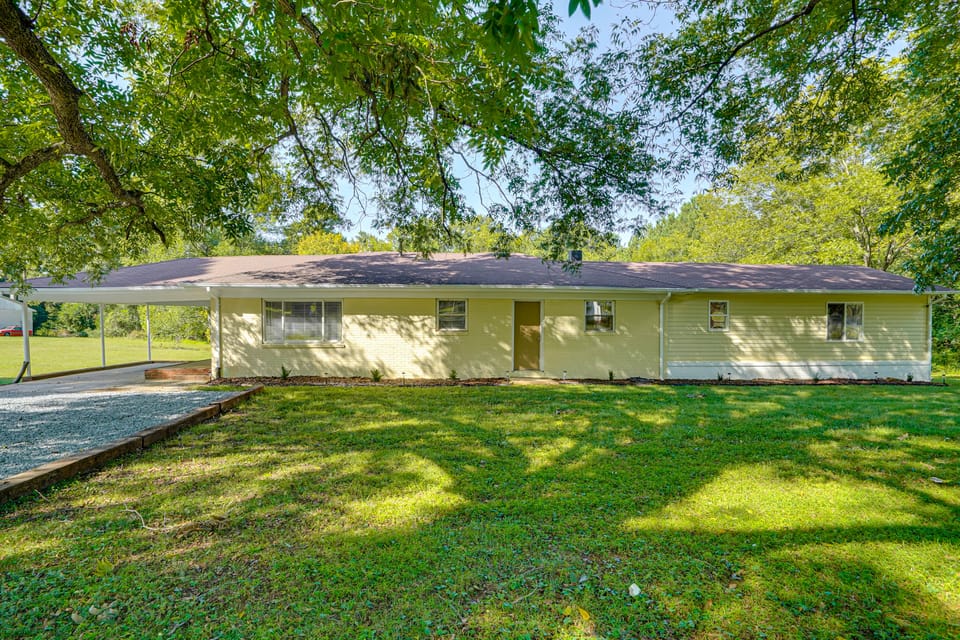 Home Near Historic Dtwn! 3 Mi to Occoneechee Mtn House in Hillsborough