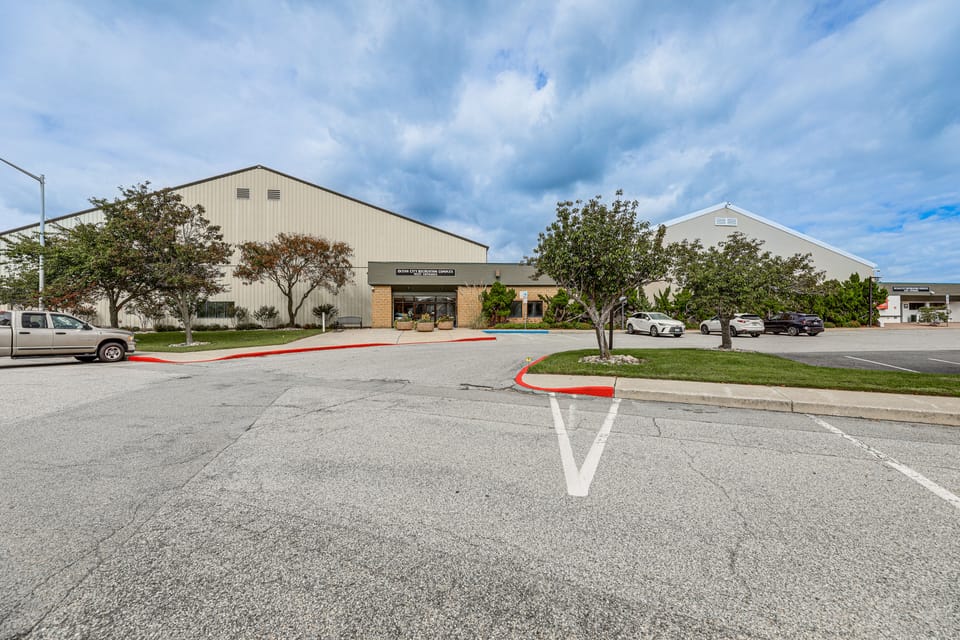 Walk to Beach & Northside Park! Monthly Stay Condo Apartment in Ocean City