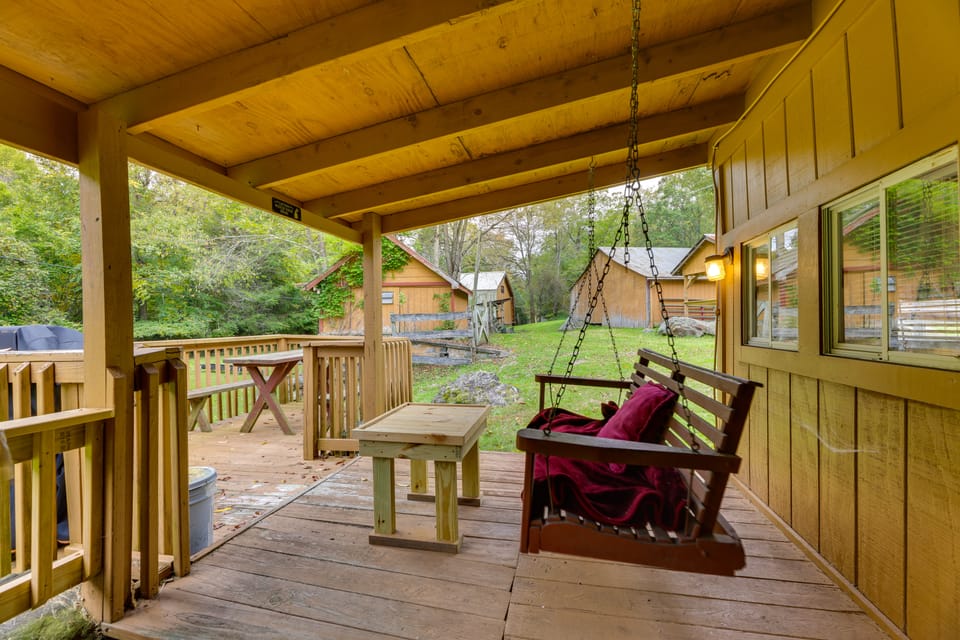 Streamside Tallmansville Retreat: Fish & Unwind House in Shenandoah Valley