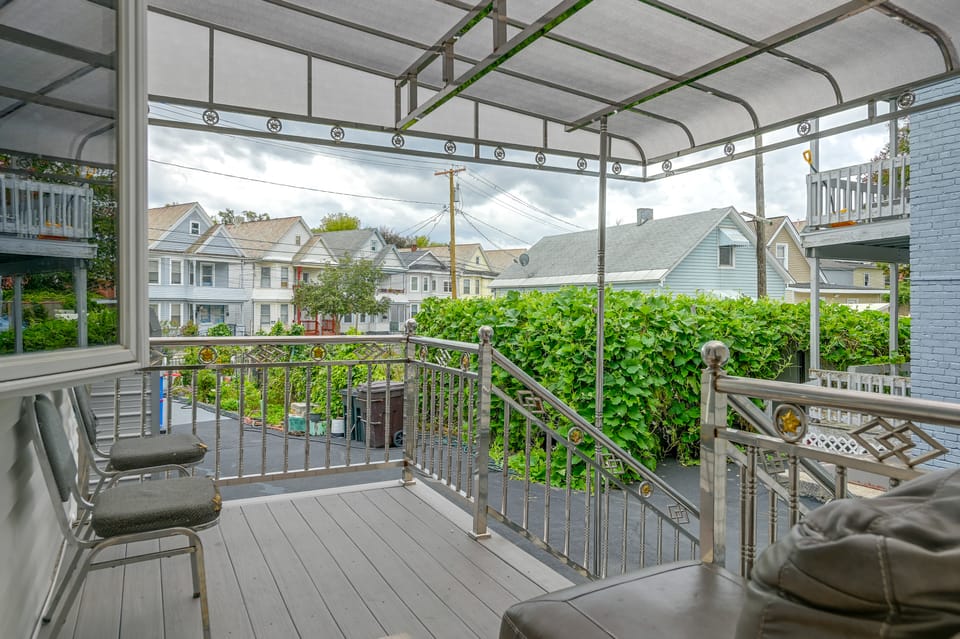Updated Schenectady Home: 1 Mi to Downtown! House in Rotterdam