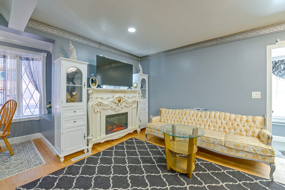 Updated Schenectady Home: 1 Mi to Downtown! House in Rotterdam