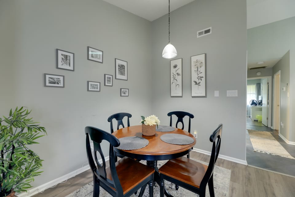 Havelock Stay Near MCAS Cherry Point & Coast Apartment in North Carolina