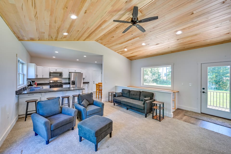 Large Deck w/ Views! Brand New Three Rivers Home House in Michigan
