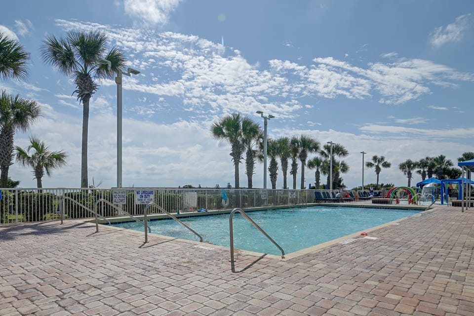Ocean-View Dunes Village Condo: Water Park & Pools Apartment in Myrtle Beach