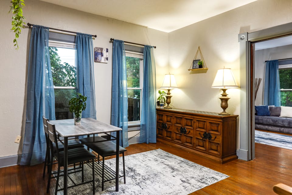 Dayton 2-Unit Getaway Near UD & Oregon District House in Dayton