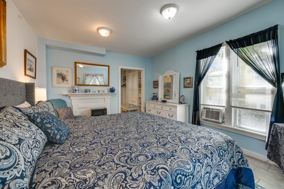 Near Lakes & Trails! Cozy Finger Lakes B&B Suite Apartment in Cayuga Lake