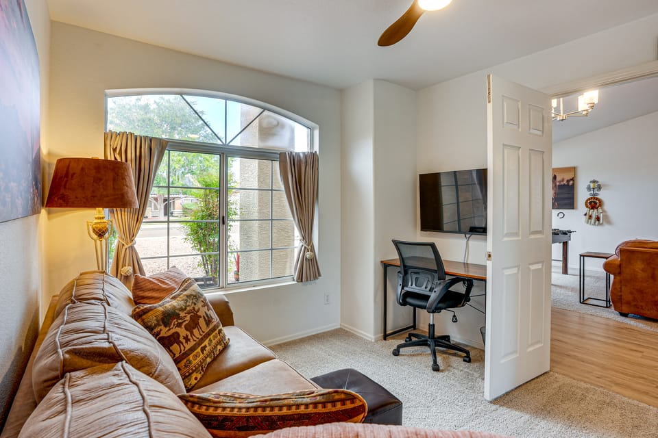 Private Pool Oasis | Fiber Wi-Fi | Near Stadium House in Glendale