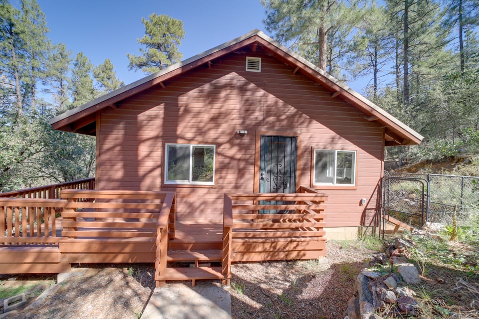Cozy Prescott Cabin, Surrounded By Ponderosa Pines House in Arizona