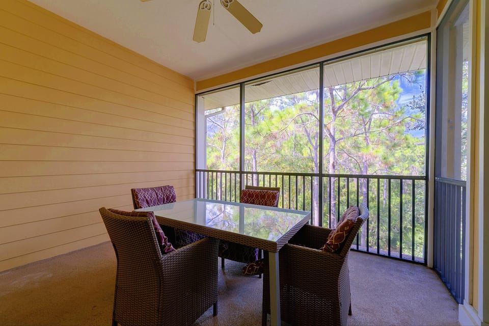 5 Mi to Disney! Family Condo w/ Pool + 2 Balconies Apartment in Osceola County