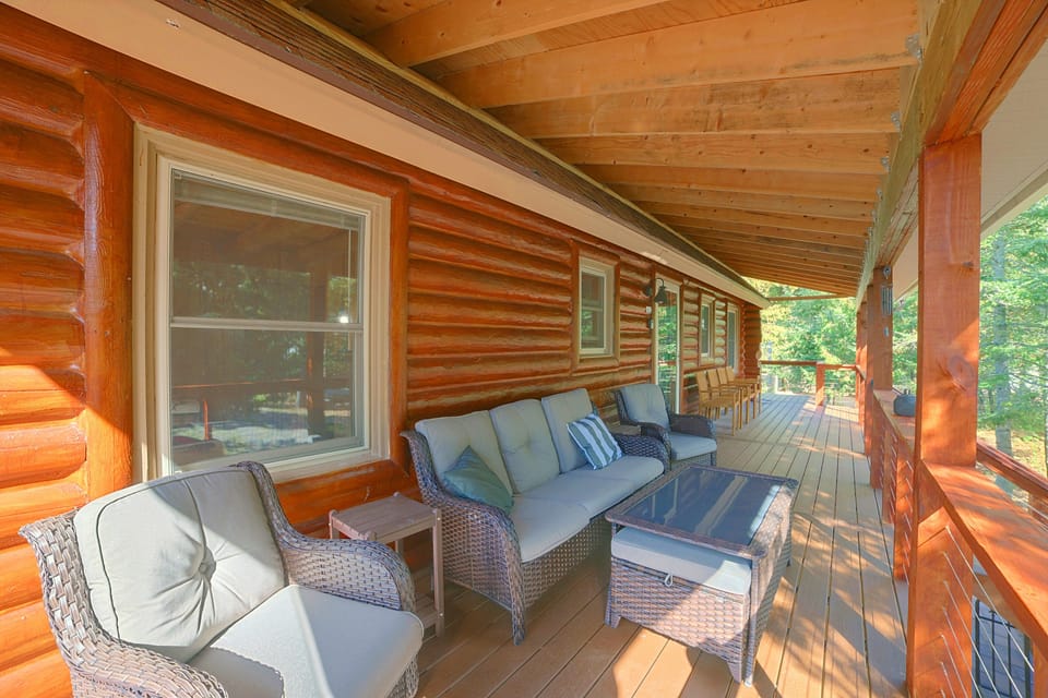 Beach Days, Campfire Nights! Sturgeon Bay Getaway House in Michigan