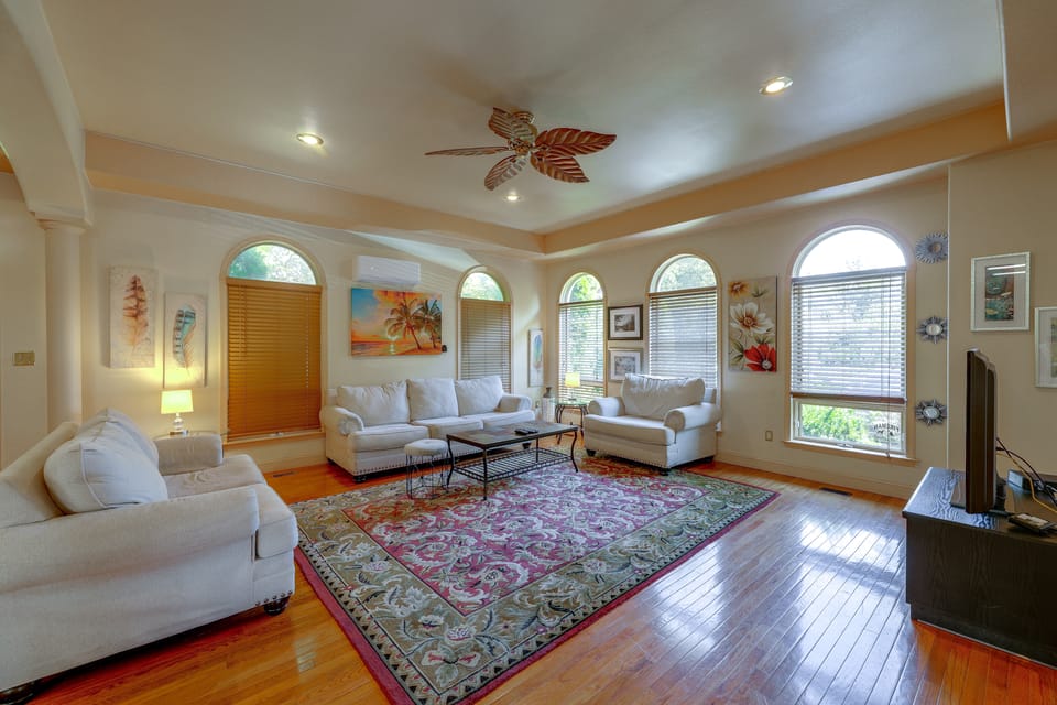 Luxury Home 3 Mi to Bethany Beach Boardwalk! House in Ocean View