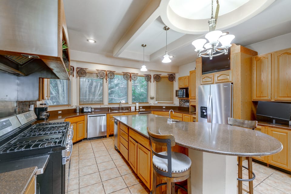 Luxury Home 3 Mi to Bethany Beach Boardwalk! House in Ocean View