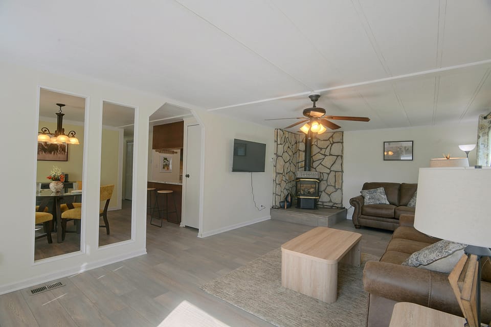 Gateway to Yellowstone! Blackfoot Home w/ Yard House in Idaho