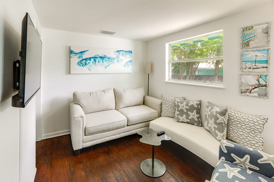 2 Mi to Beach! Walkable Group Escape in Lake Worth House in Lake Worth