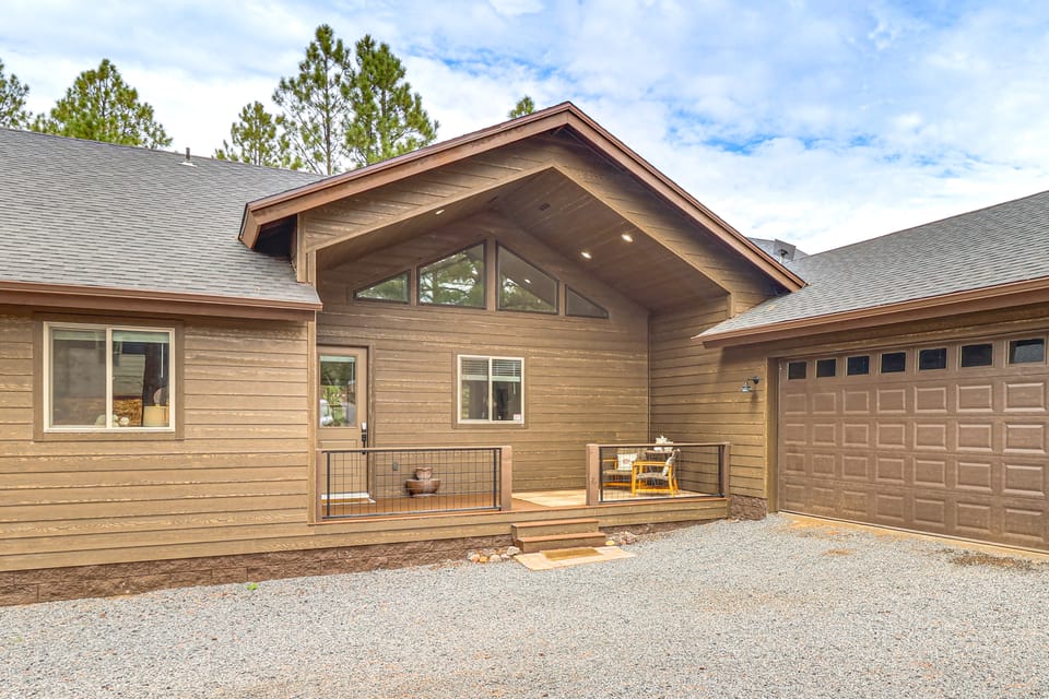 Golfer’s Oasis! Ponderosa Pine Retreat in Show Low House in Show Low
