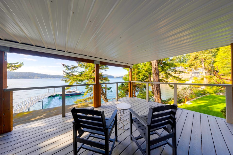 Deception Pass Waterfront: Salish Sea Serenity House in Puget Sound