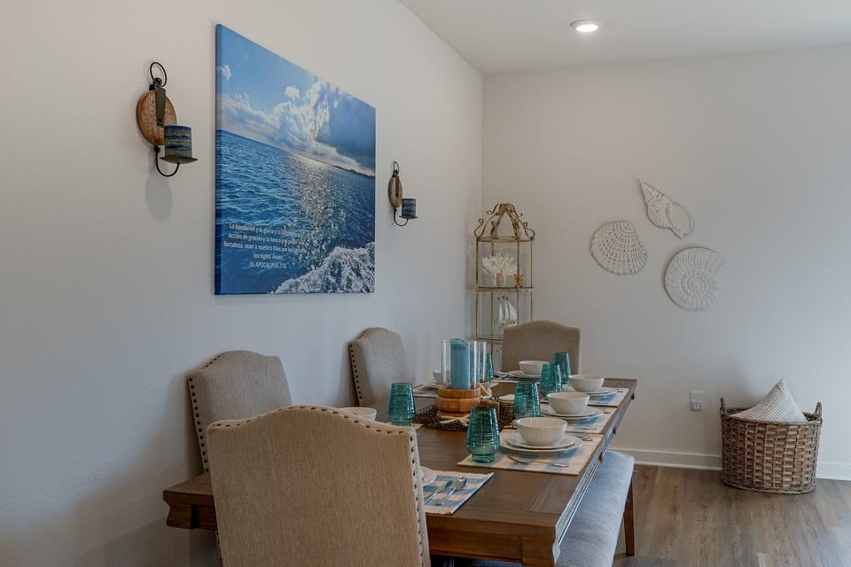 2 Mi to Panama City Beach: Modern Townhome Apartment in Panama City Beach