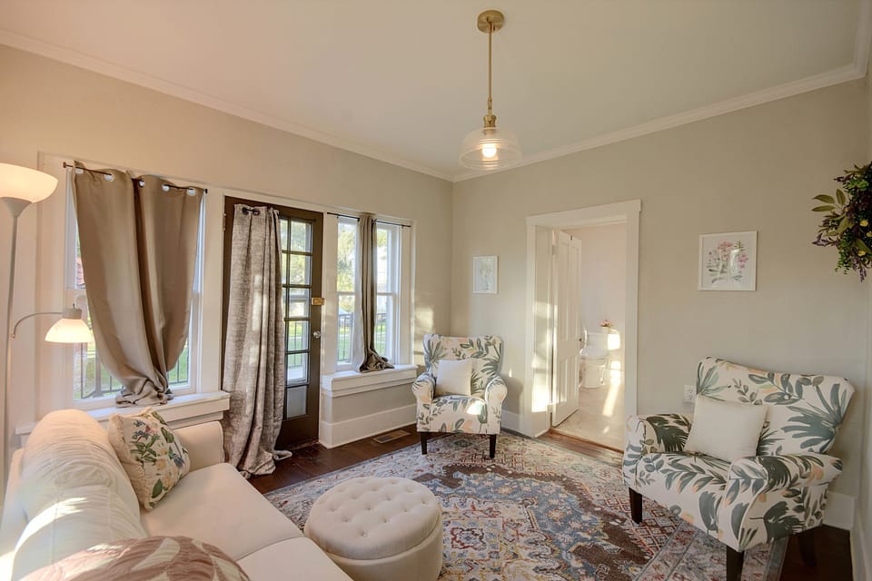 1 Mi to Culver-Stockton College: Home w/ Yard House in Missouri