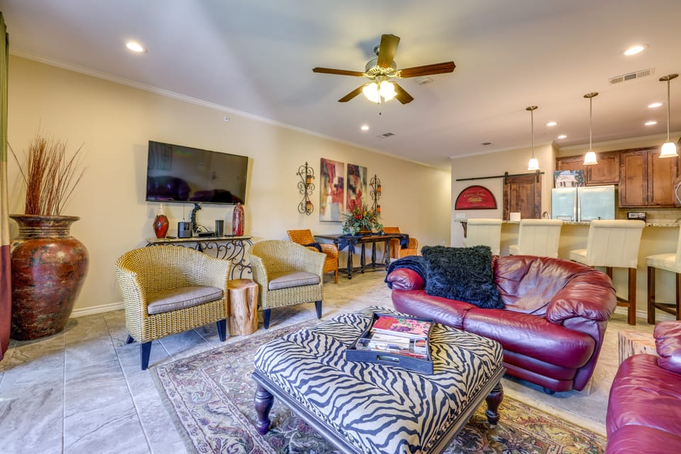 Pool & River Access! Luxury Hill Country Haven Apartment in Canyon Lake