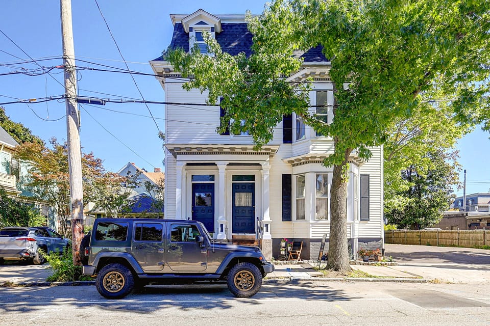 Victorian Condo in Providence Near Brown Uni Apartment in Providence