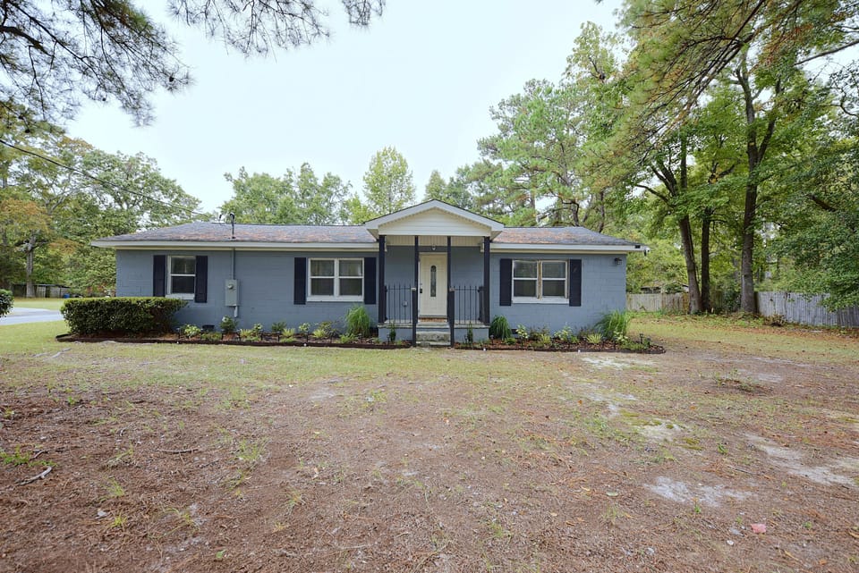 Hidden Orangeburg Gem! Spacious modern Deco Ranch House in Orangeburg