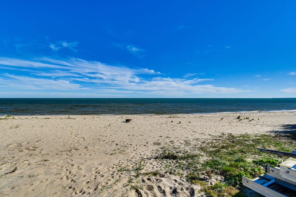 Lakefront Tawas City Gem w/ Gazebo & Beach Access House in East Tawas
