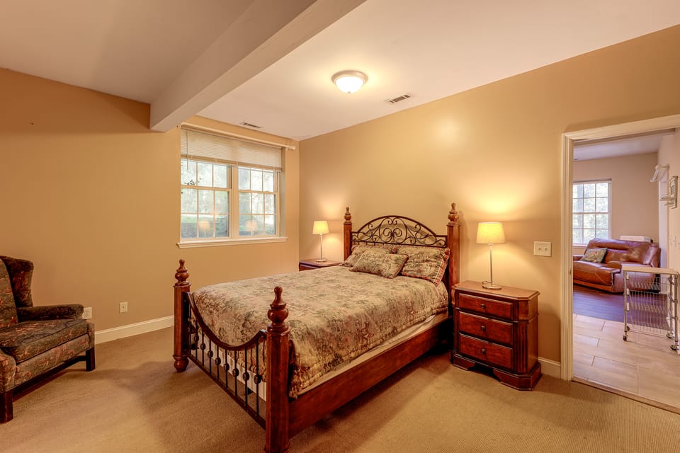 Quiet Horse Farm Hideaway Near Downtown Aiken Apartment in Aiken