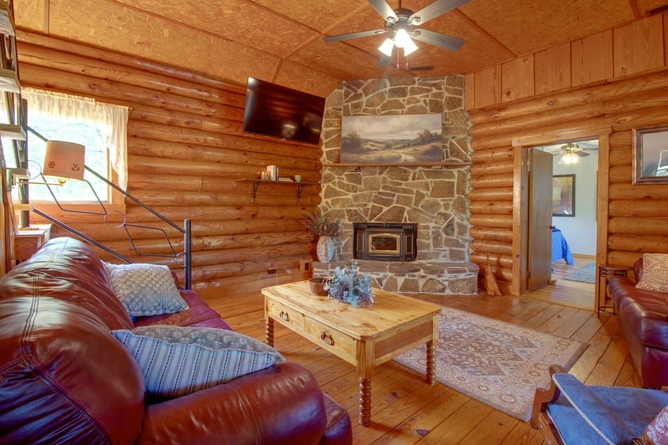 Norfork Lake Cabin, 2 Mi to the Water House in Arkansas