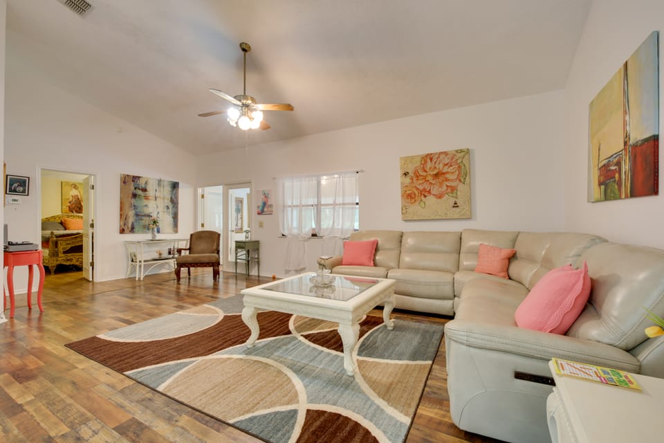 Private Pool: Inverness Home Near Lake Recreation! House in Florida