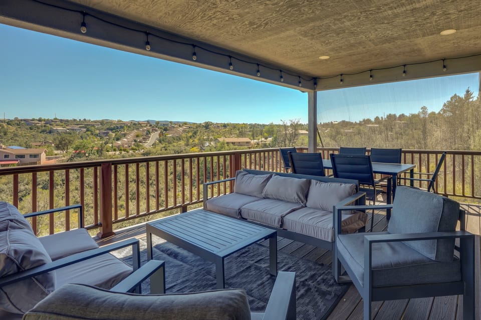 Decks w/ Views! Home 4 Mi to Dtwn & Watson Lake House in Prescott