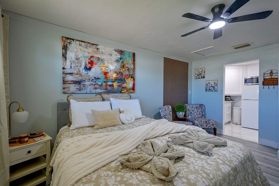 Briza Azul Studio apartment 3 Mi to Weeki Wache Apartment in Spring Hill