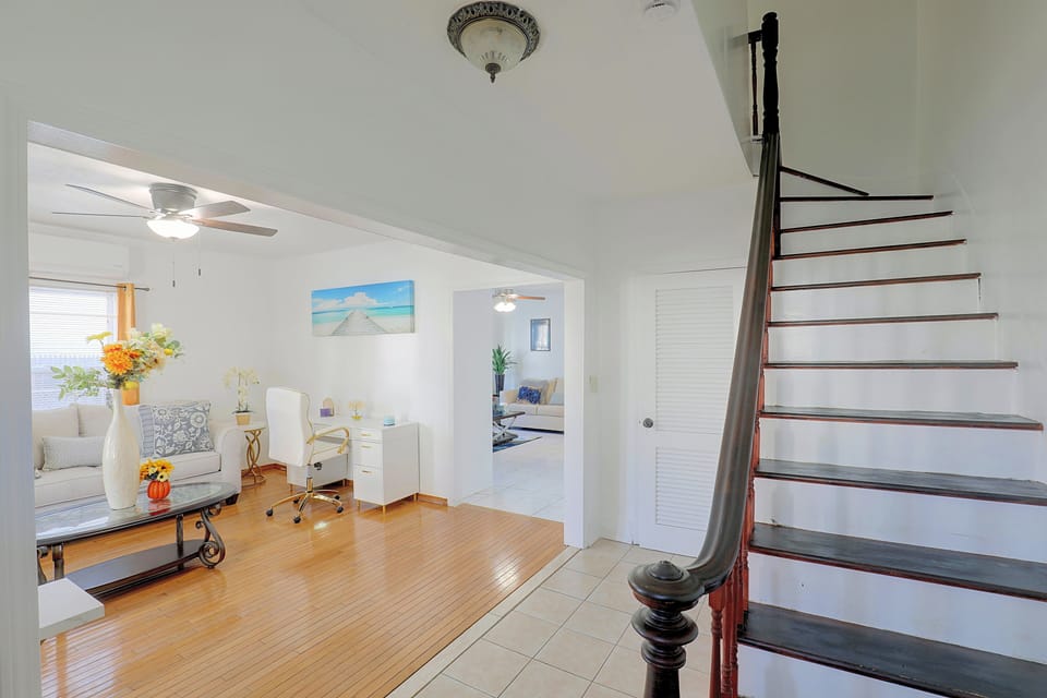 Lovely Merrimack Valley Home Near Local Eats House in Methuen