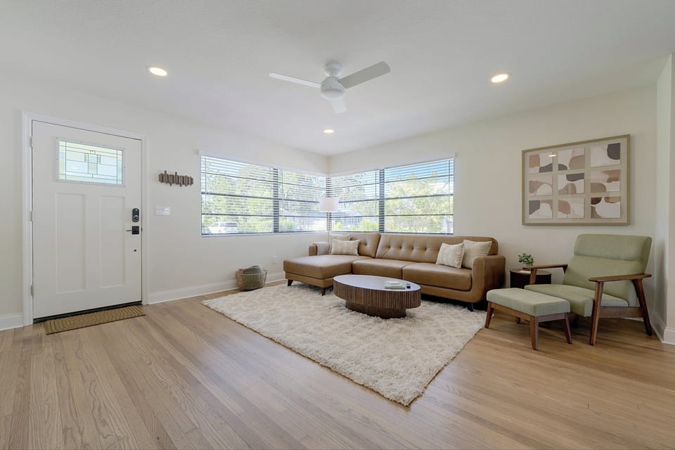 Private Pool & Home Gym | Near Lake Hollingsworth House in Lakeland