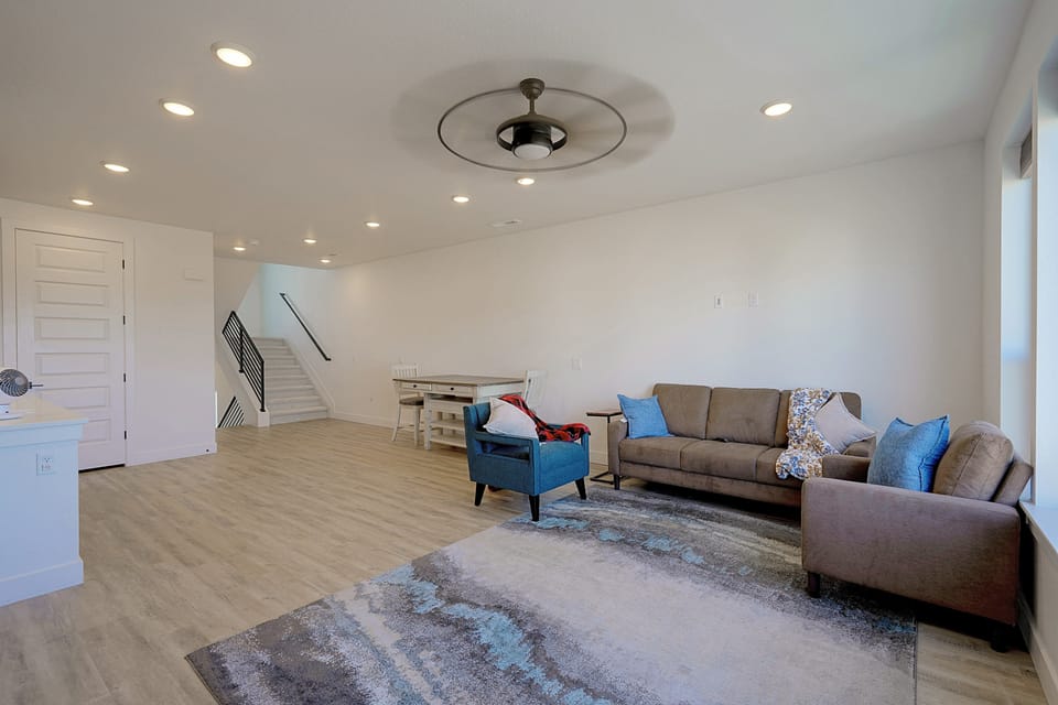 Spacious & Modern Springs Home w/ Mtn Views House in Black Forest