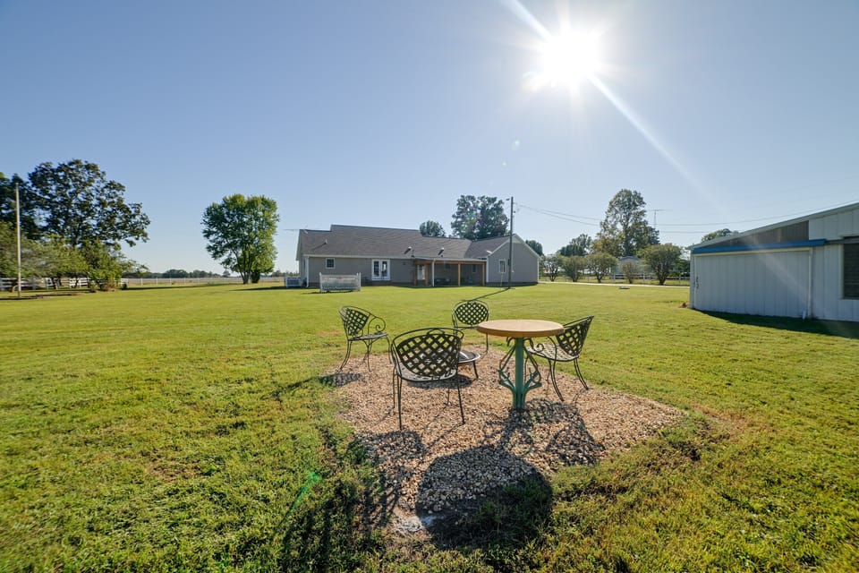 Murray Retreat w/ Game Room -- 6 miles to MSU House in Kentucky