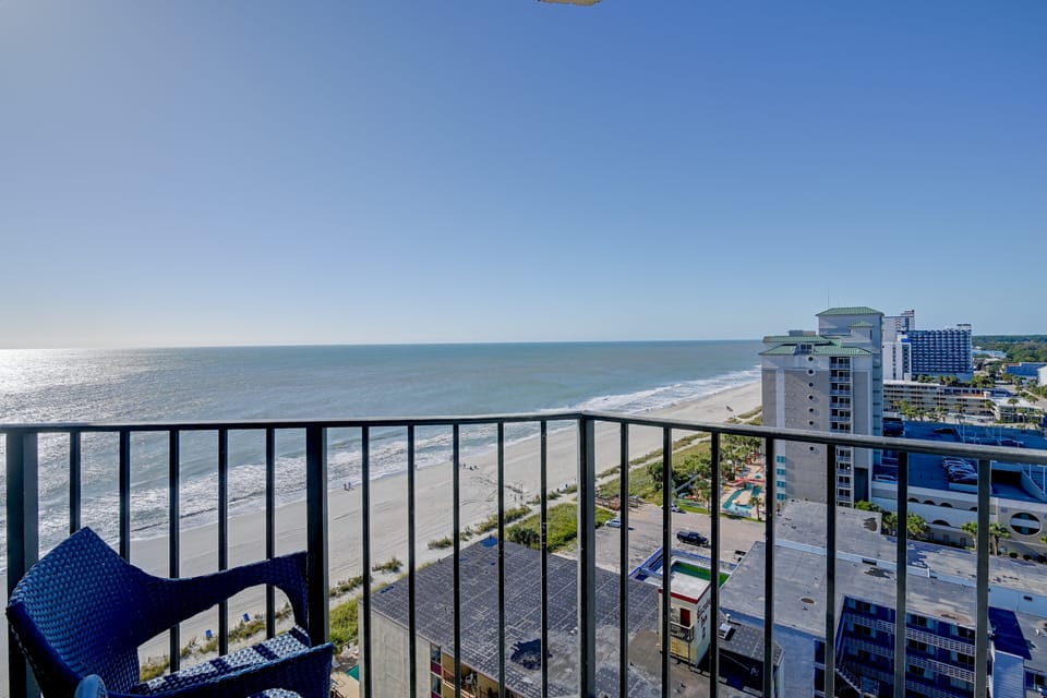 14th-Floor Ocean Views + Pools! Myrtle Beach Condo Apartment in Myrtle Beach