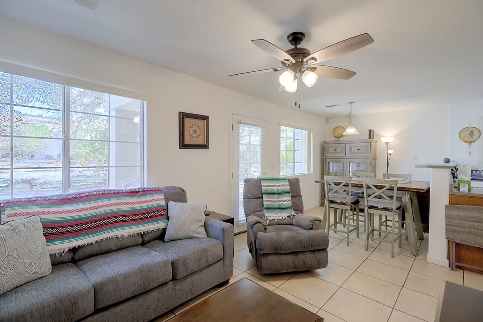 Extended Stay Ready! Sparkis Townhome w/ Patio Apartment in Sparks