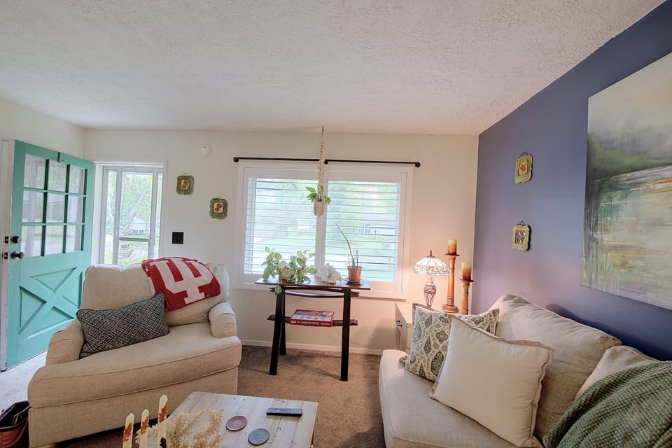 8 Mi to Indiana University, Home w/ Patio House in Bloomington