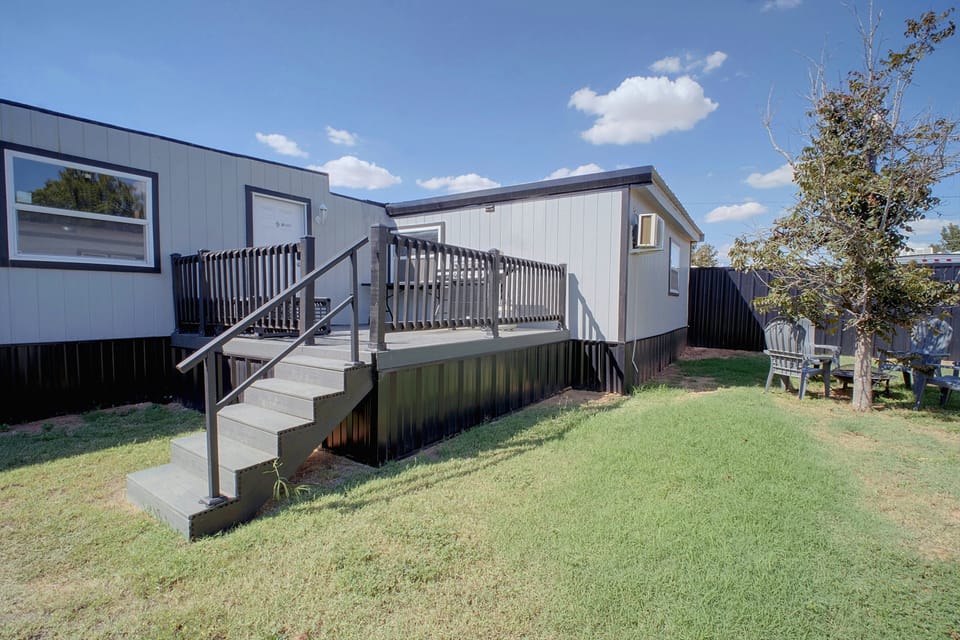 3 Mi to Dtwn! Home w/ Pool & Fenced Yard in Odessa House in Odessa