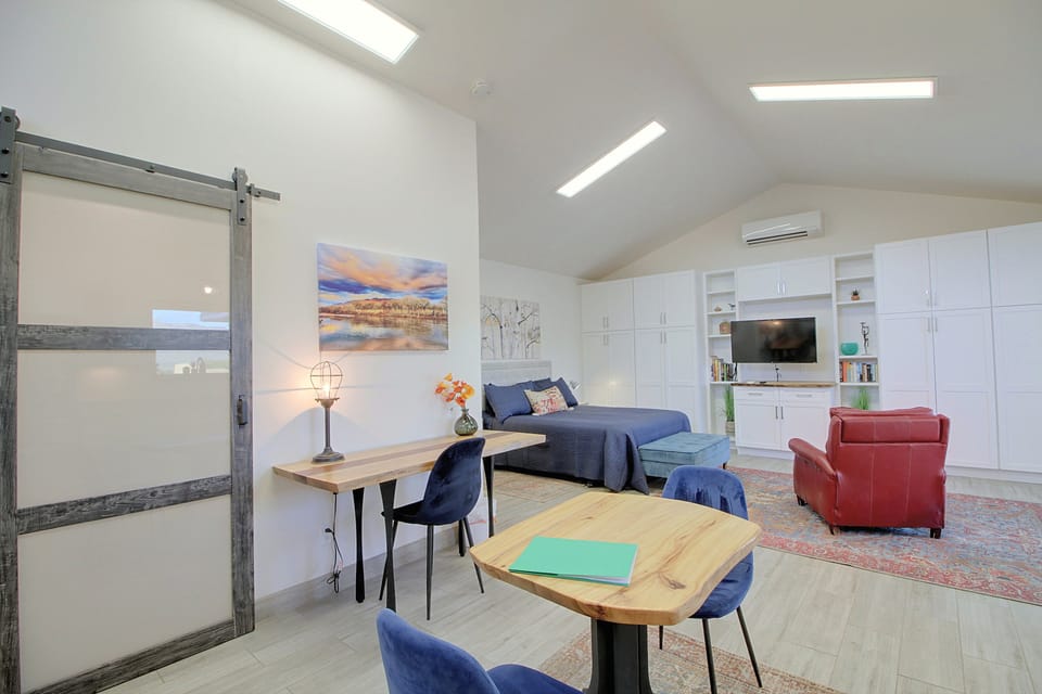 Furnished Corrales Studio w/ Mountain Views Apartment in Corrales