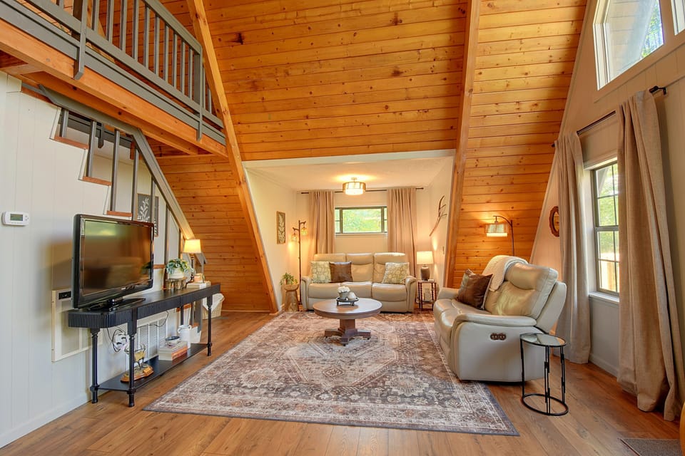 North Georgia A-Frame Cabin Hideaway House in Georgia