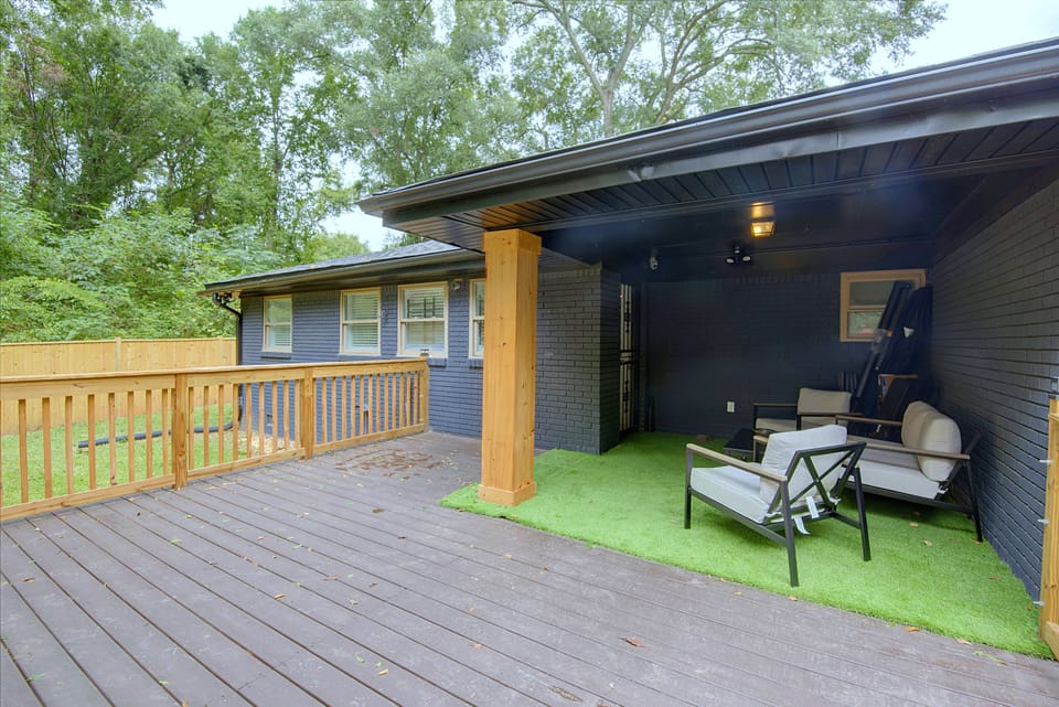 Near Hospitals, Home w/ Office in Stone Mountain House in Georgia