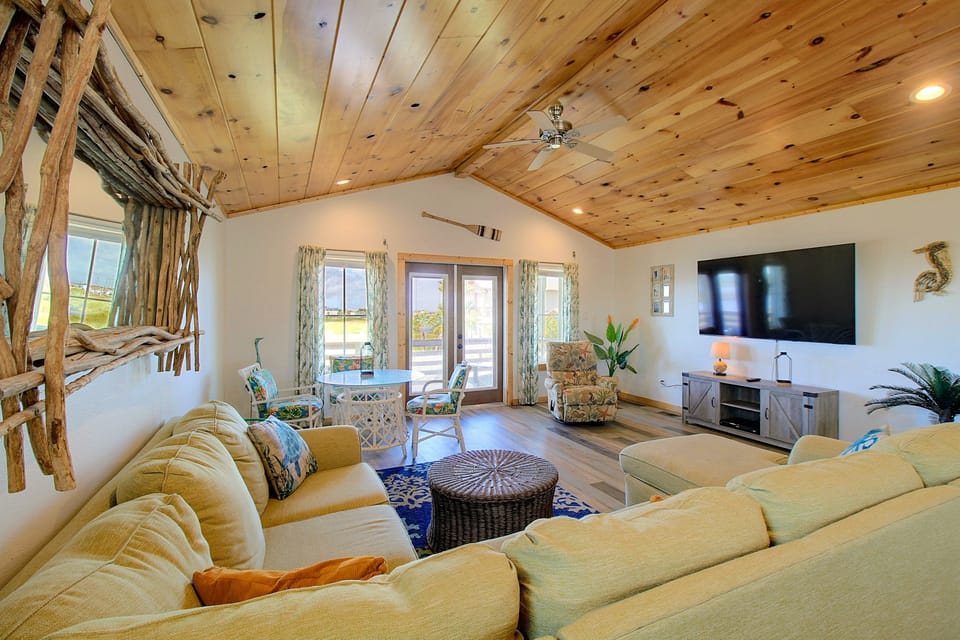 Bayfront Family Home w/ Patio in Port Aransas House in Port Aransas