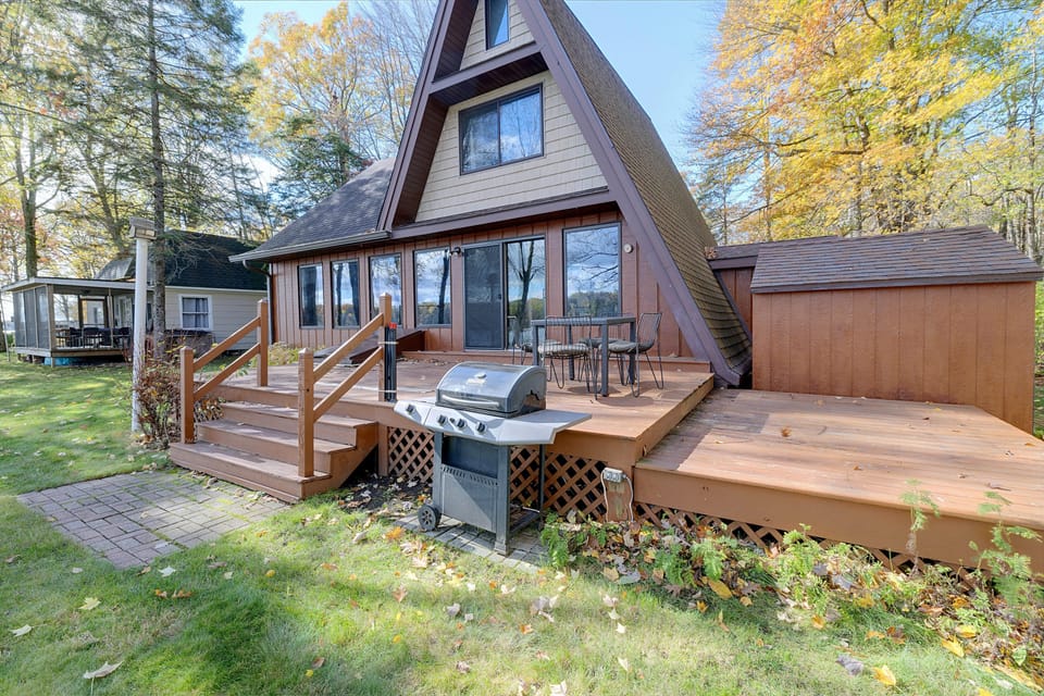Jim Falls Lakefront Home w/ Private Beach & Dock House in Wisconsin