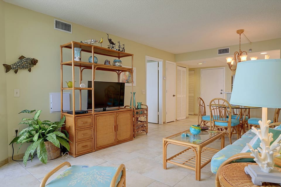 Spectacular Gulf View & Breathtaking Sunsets! Apartment in Hudson