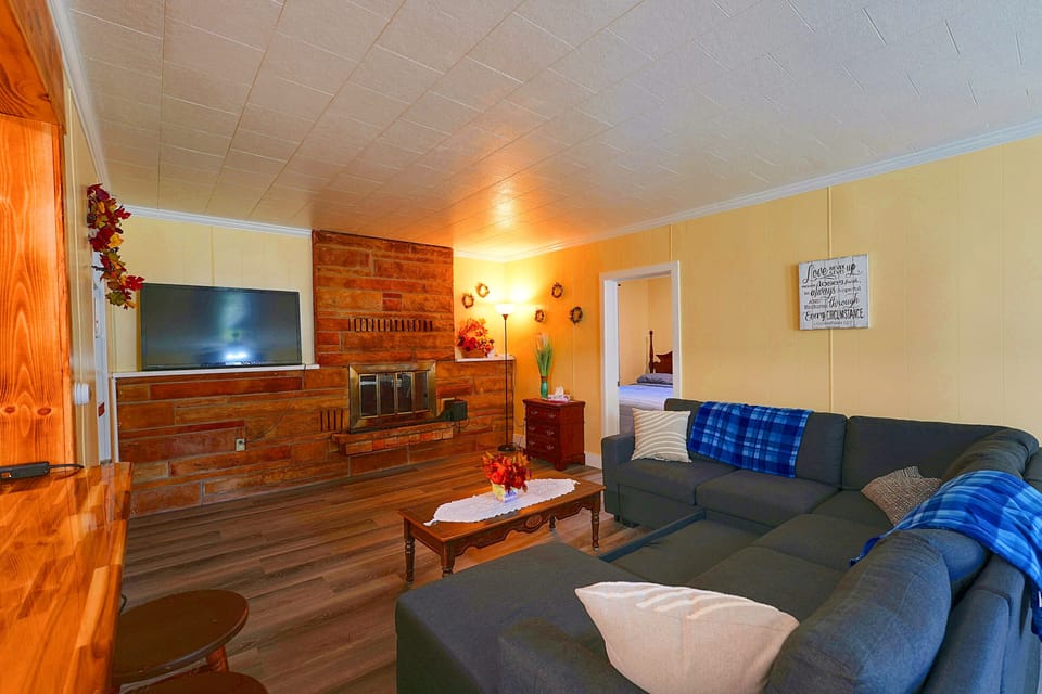 Quaint Home w/ Fire Pit Near Ludington! House in Michigan