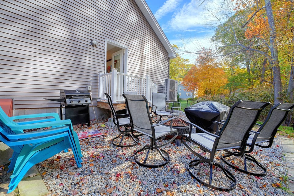 The Orchard: Coastal Home Near Beach & Pier House in Old Orchard Beach