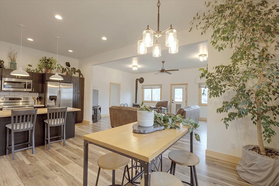 All-Seasons Oasis in Grand County: Yard, Mtn Views House in Colorado