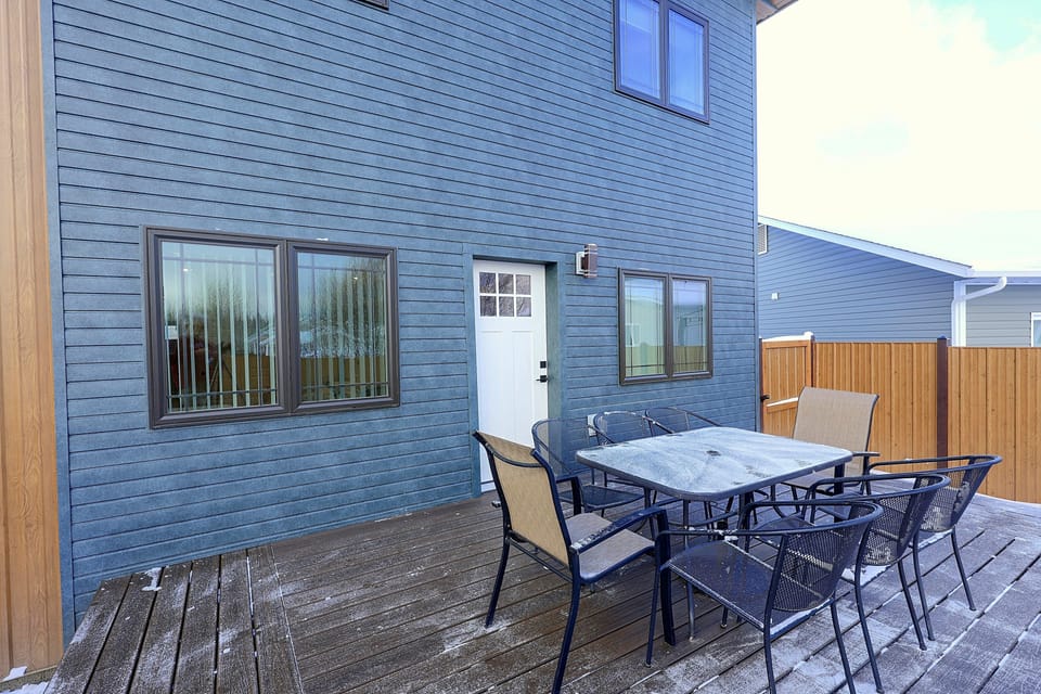 Modern Duplex Near Dtwn House in Fairbanks